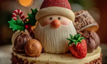 Christmas Cake Topper: A Quick and Festive Treat