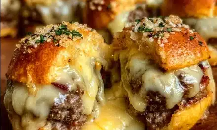Garlic Parmesan Bacon Cheeseburger Bombs: A Mouthwatering 5-Minute Delight