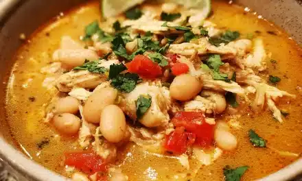 White Bean Chicken Chili – A Quick and Comforting Classic