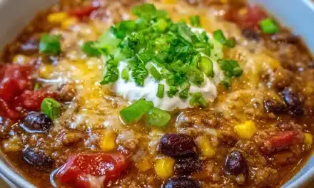 7 Can Taco Soup: A Classic Family-Style Favorite