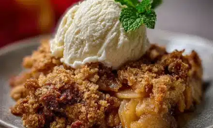 Apple Crisp Recipe: A Magical 5-Minute Dessert