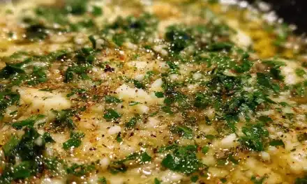 Garlic Sauce For Pizza: A Heavenly, No-Fail Topping