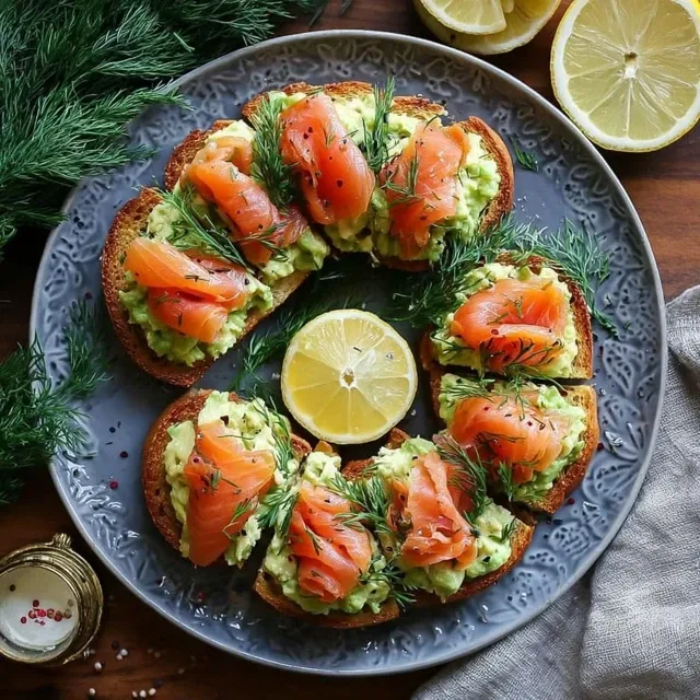 Avocado and Smoked Salmon Toast: A Perfect Breakfast or Snack