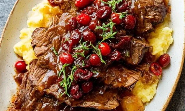 Cranberry Balsamic Roast Beef: A Heavenly 5-Minute Main Dish