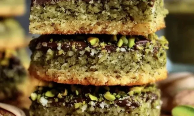 Pistachio Shortbread Cookies: A Timeless Delight