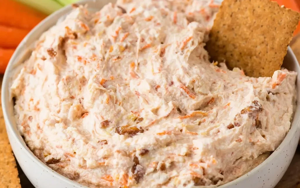 Carrot Cake Dip – A Quick and Easy Party Favorite