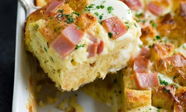 Eggs Benedict Casserole: A Mouthwatering Brunch Masterpiece