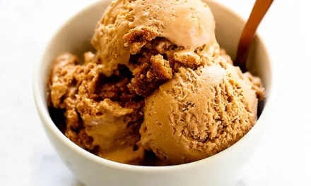 Gingerbread Ice Cream: A Cozy and Delightful Treat