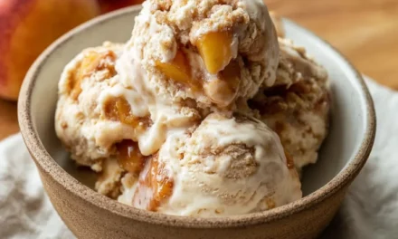 Homemade Peach Cobbler Ice Cream