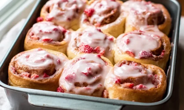 Strawberry Cinnamon Rolls