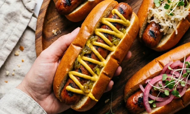 Split Hot Dogs with Butter-Toasted Buns: A Tasty Summer Classic