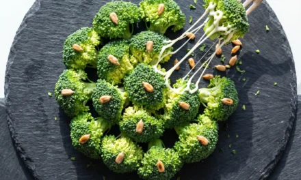 Sunflower Broccoli Crunch: A Refreshing and Crunchy Delight
