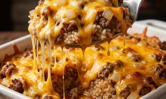 Cheeseburger Rice Bake: A Quick and Comforting Family Favorite