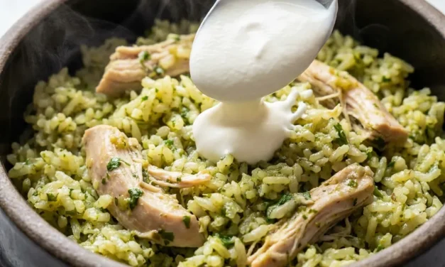 Salsa Verde Chicken Rice: A Flavorful and Quick Meal