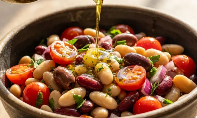 Mediterranean Bean Salad: A Flavorful and Nutritious Dish
