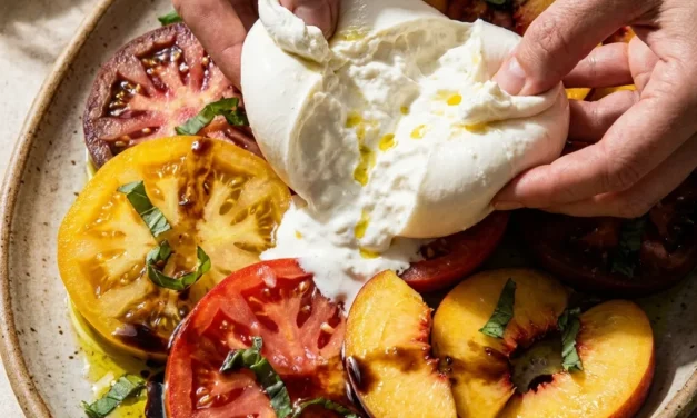 Refreshing Tomato Peach Salad: A Summer Favorite