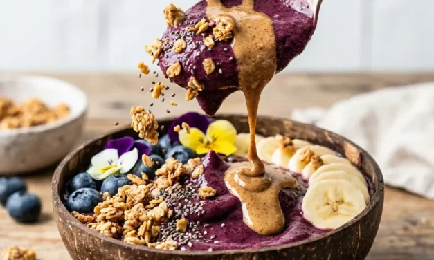 Blueberry Protein Smoothie Bowl: A Refreshing and Nutritious Treat
